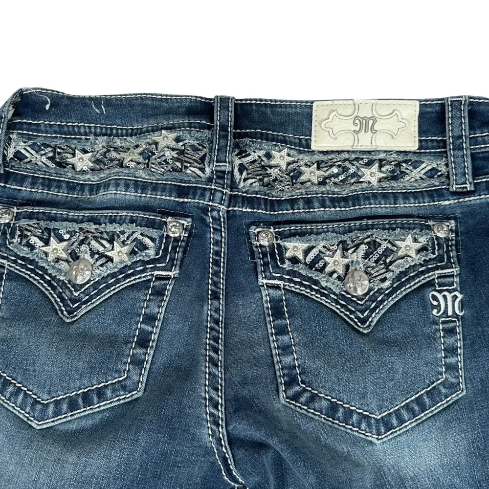 Miss Me Low Rise Boot Bootcut Jeans 28 Medium Wash Star L9548BL Rhinestone